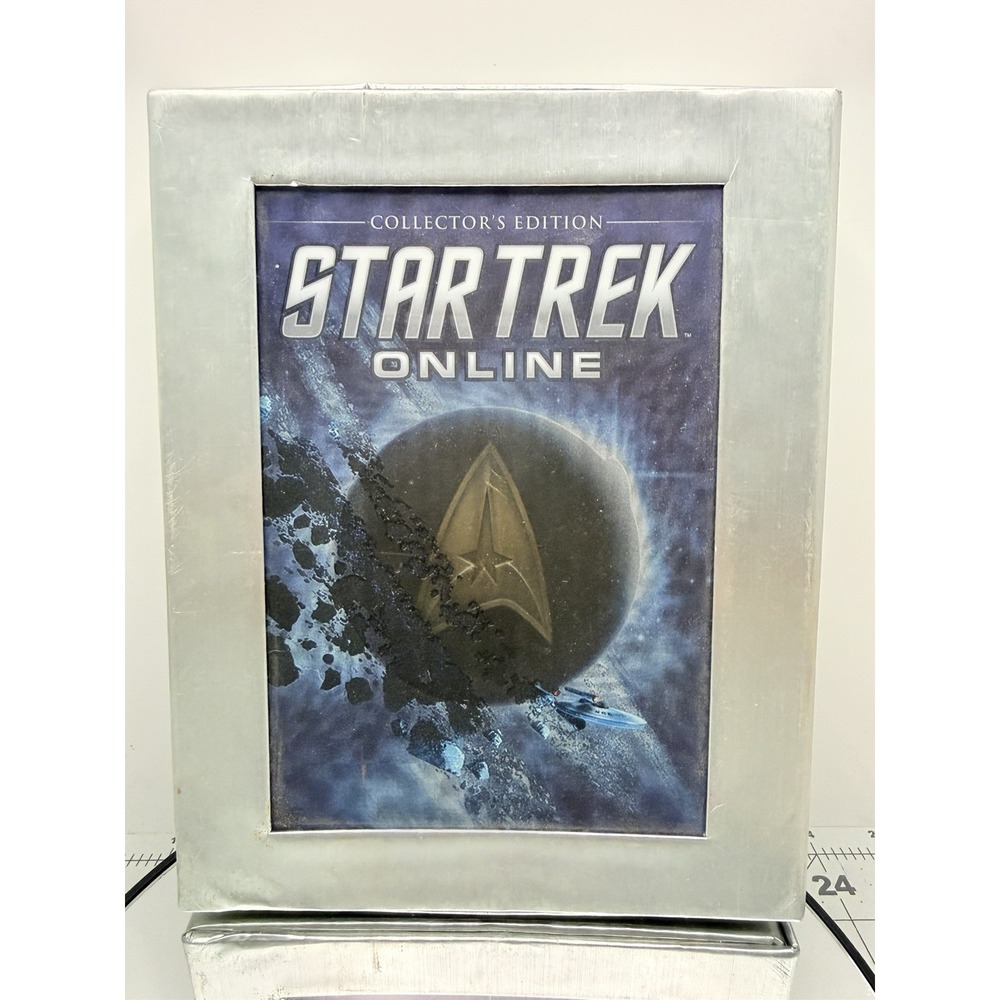 Star Trek Online Collector's Edition (PC, 2010) Complete w/ Art Book, Lapel Pin
